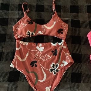 Swim suit